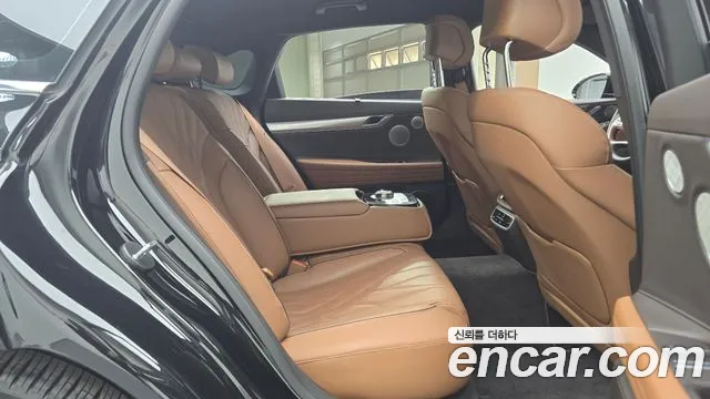 Genesis G80 2022 thumb 12