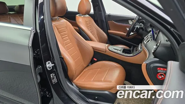 Mercedes-Benz E-Класс 2021 thumb 12