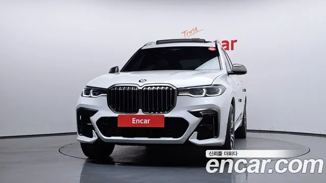 BMW X7 2021 thumb 3