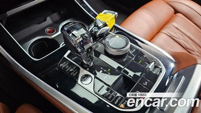 BMW X7 2021 thumb 9