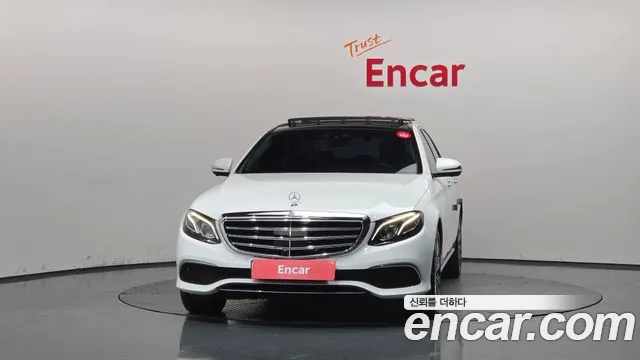 Mercedes-Benz E-Класс 2018 thumb 3