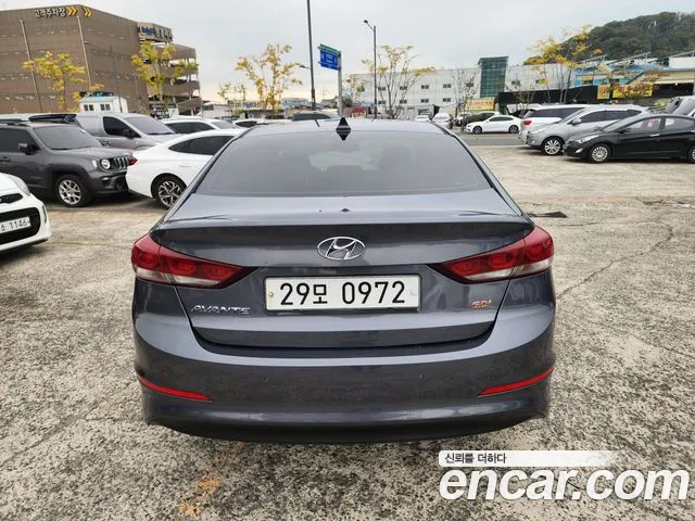 Hyundai Avante 2016 thumb 4