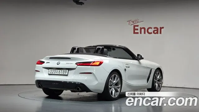 BMW Z4 2020 thumb 2