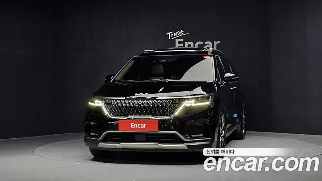 Kia Carnival 2021 thumb 3