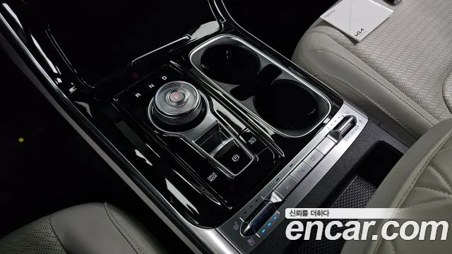 Kia Carnival 2021 thumb 9