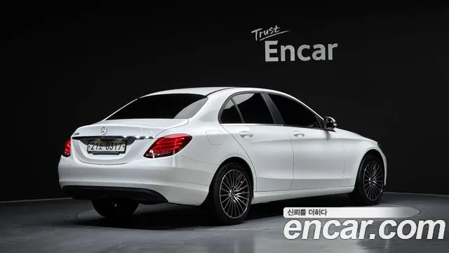 Mercedes-Benz C-Класс 2016 thumb 2