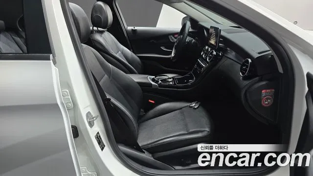 Mercedes-Benz C-Класс 2016 thumb 11