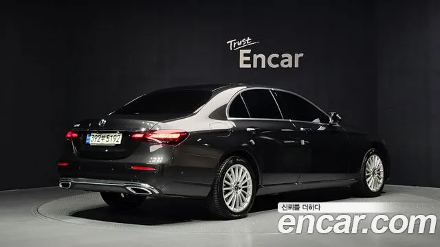 Mercedes-Benz E-Класс 2021 thumb 2