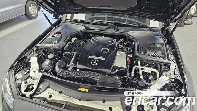 Mercedes-Benz E-Класс 2021 thumb 6