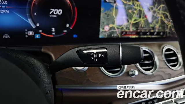 Mercedes-Benz E-Класс 2021 thumb 9