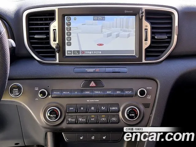 Kia Sportage 2018 thumb 10