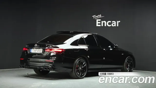 Mercedes-Benz E-Класс 2023 thumb 2