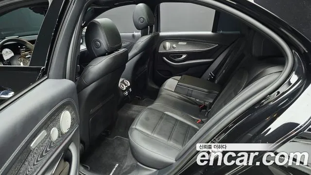 Mercedes-Benz E-Класс 2023 thumb 12