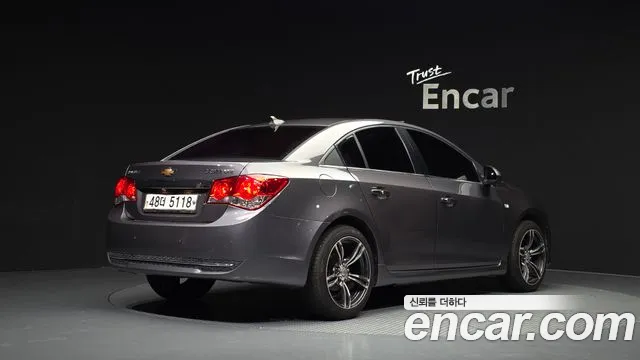 ChevroletGMDaewoo Cruze 2011 thumb 2