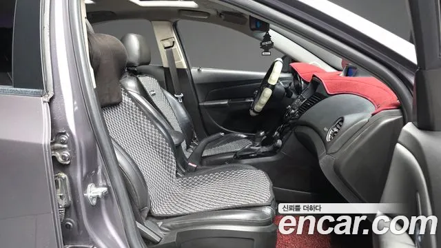 ChevroletGMDaewoo Cruze 2011 thumb 11