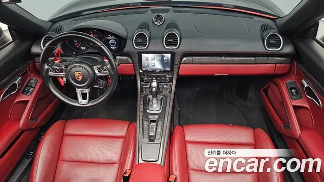 Porsche Cayman 2018 thumb 7