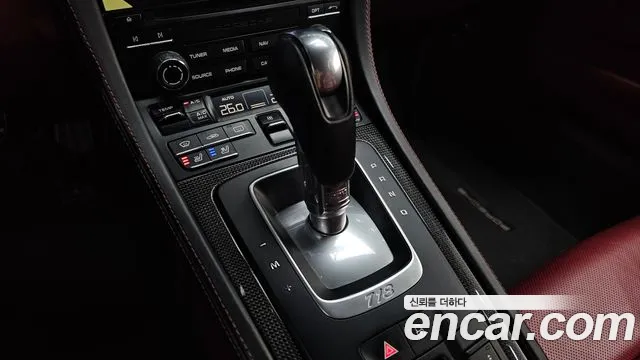 Porsche Cayman 2018 thumb 9