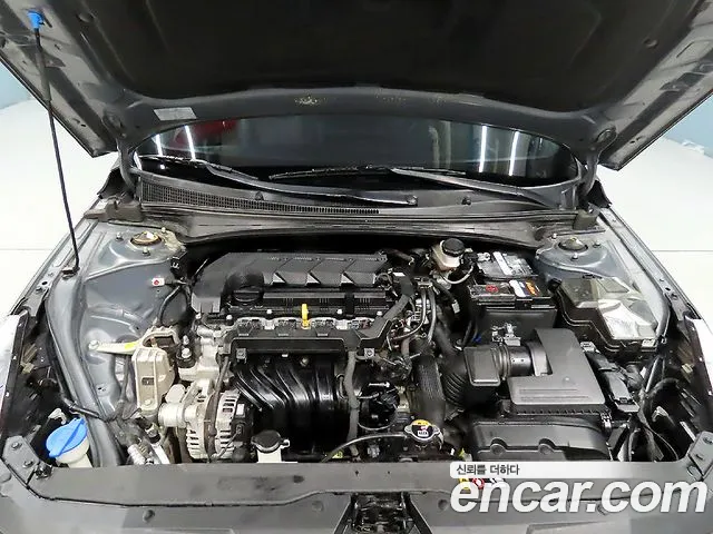 Hyundai Avante 2022 thumb 6