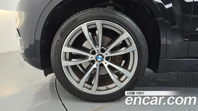 BMW X5 2016 thumb 5