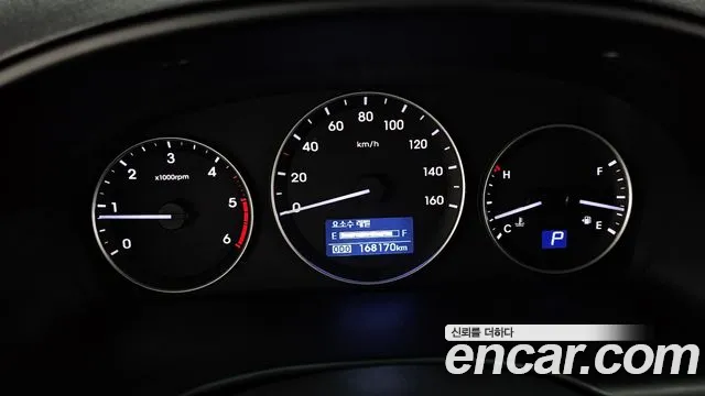 Hyundai Starex 2019 thumb 8
