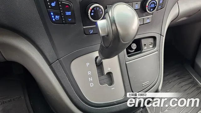 Hyundai Starex 2019 thumb 9