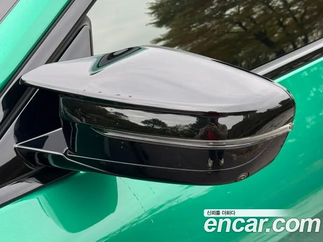 BMW M4 2023 thumb 12
