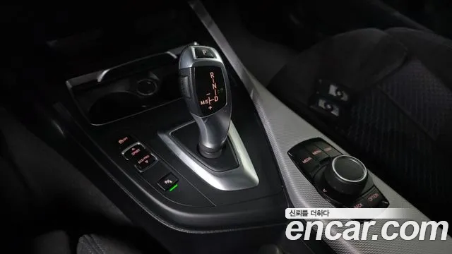 BMW 1-Series 2018 thumb 9