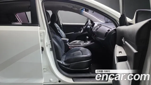 Kia Sportage 2015 thumb 11