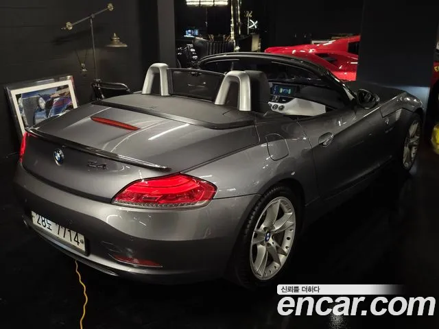 BMW Z4 2009 thumb 2