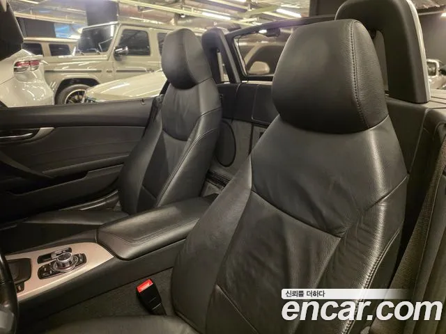 BMW Z4 2009 thumb 11