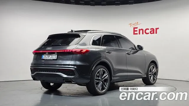 Audi Q5 2026 thumb 2