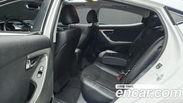 Hyundai Avante 2013 thumb 11