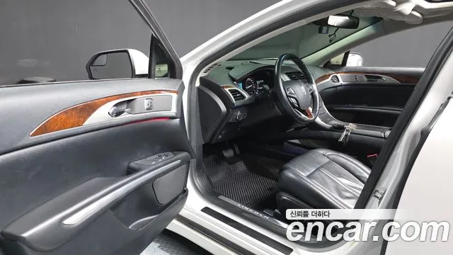 Lincoln MKZ 2015 thumb 10