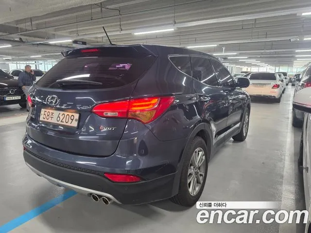 Hyundai Santa Fe 2013 thumb 3