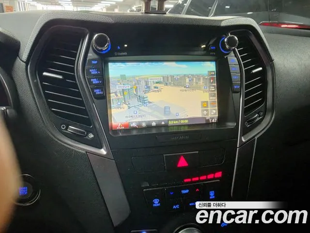 Hyundai Santa Fe 2013 thumb 6