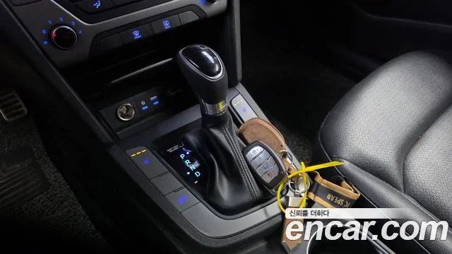 Hyundai Avante 2018 thumb 8