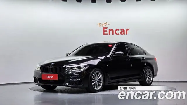 BMW 5-Series 2017 thumb 11