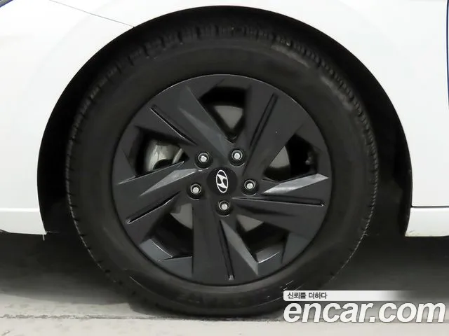 Hyundai Avante 2022 thumb 5
