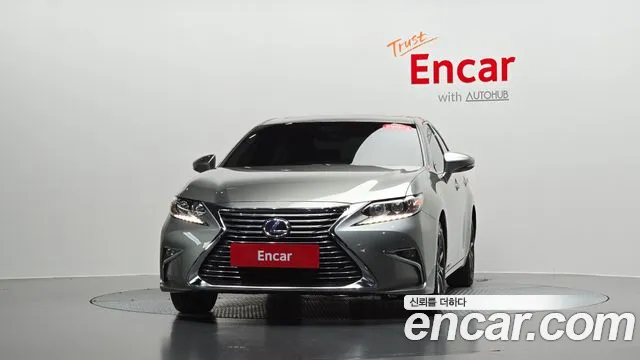 Lexus ES 2017 thumb 2
