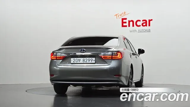 Lexus ES 2017 thumb 3