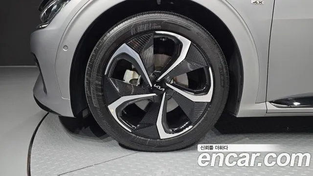 Kia EV6 2022 thumb 5
