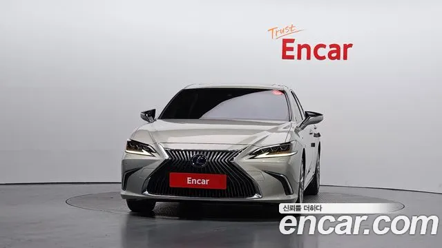 Lexus ES 2019 thumb 3