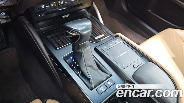 Lexus ES 2019 thumb 9