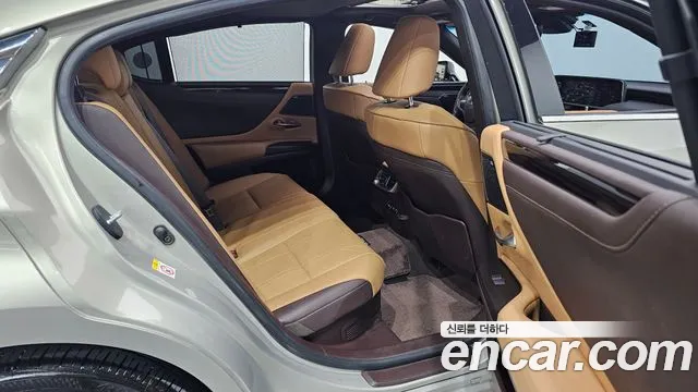 Lexus ES 2019 thumb 11