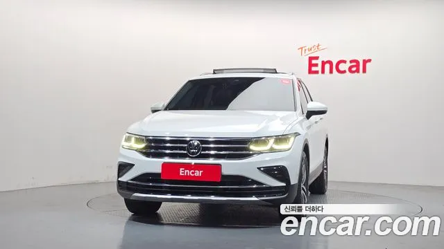 Volkswagen Tiguan 2021 thumb 3