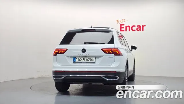 Volkswagen Tiguan 2021 thumb 4