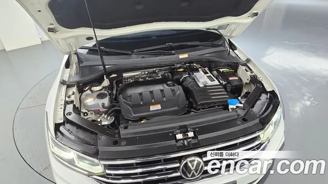 Volkswagen Tiguan 2021 thumb 6