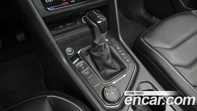 Volkswagen Tiguan 2021 thumb 9