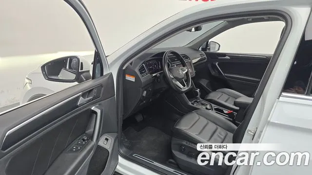 Volkswagen Tiguan 2021 thumb 10