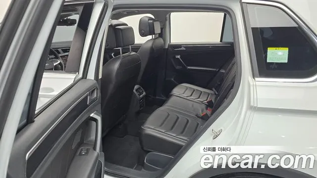 Volkswagen Tiguan 2021 thumb 11